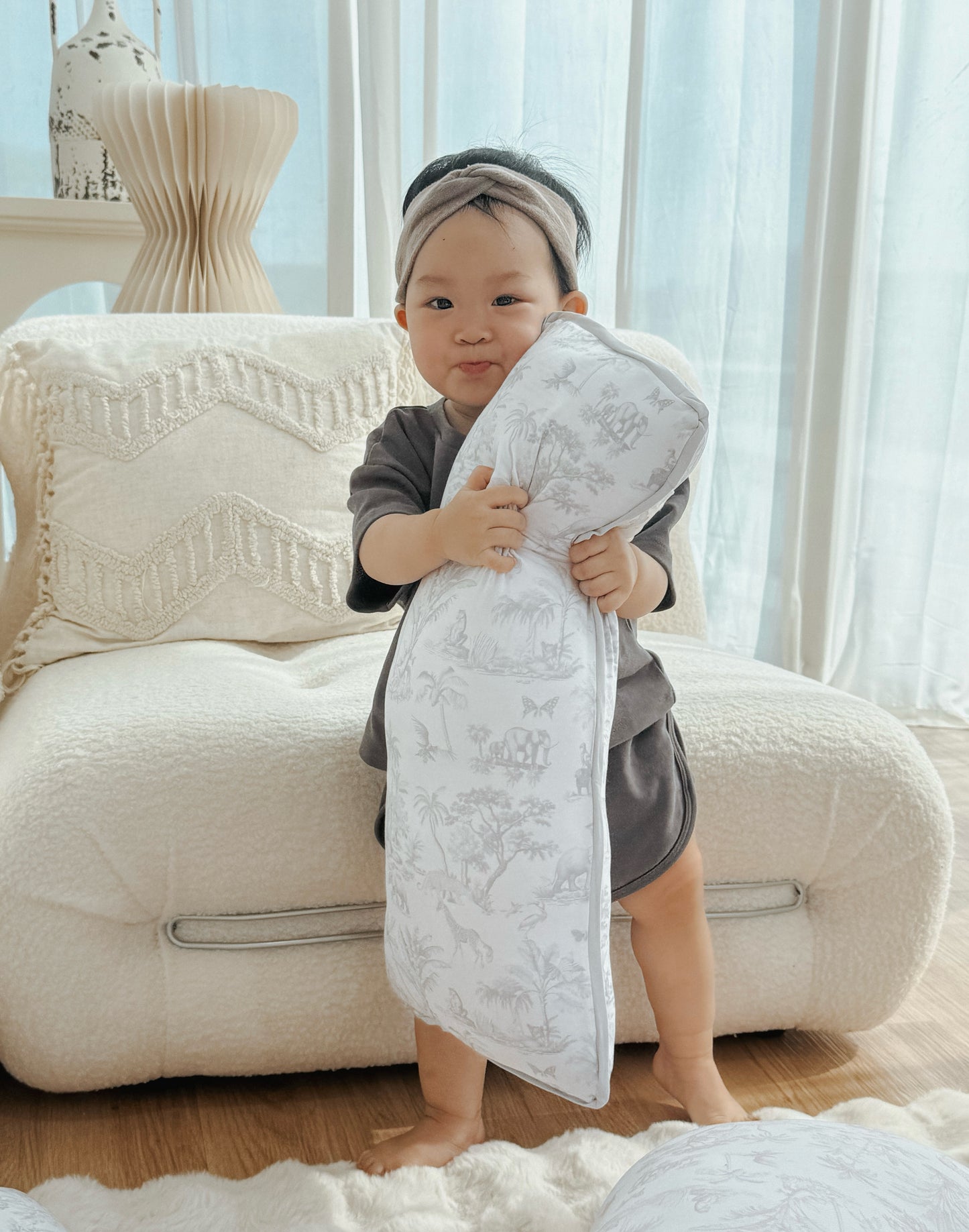 Cuddle Pillow (Safari Tales-Grey)